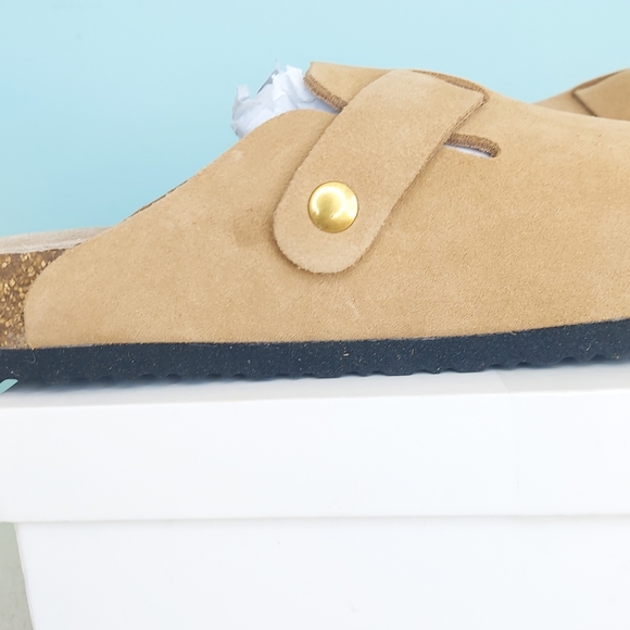 Quince Water Repellent Pecan Brown Suede Clogs with Buckle Women's Size 7 - Picture 5 of 15